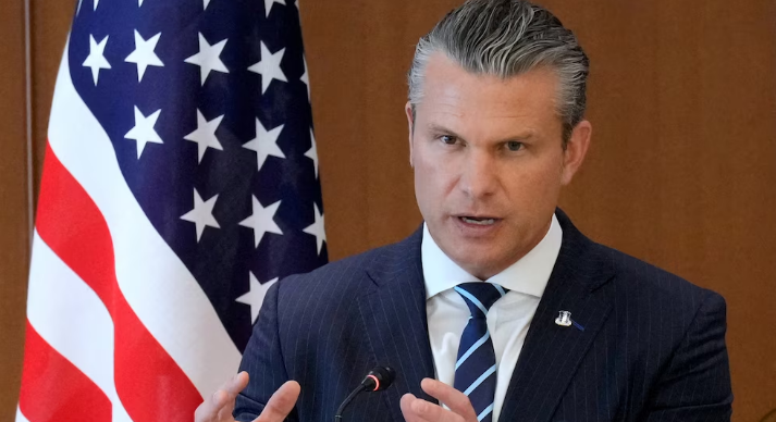 El secretario de Guerra le advirtió a China que Estados Unidos defenderá con firmeza los intereses de Taiwán y sus aliados en el Indo-Pacífico