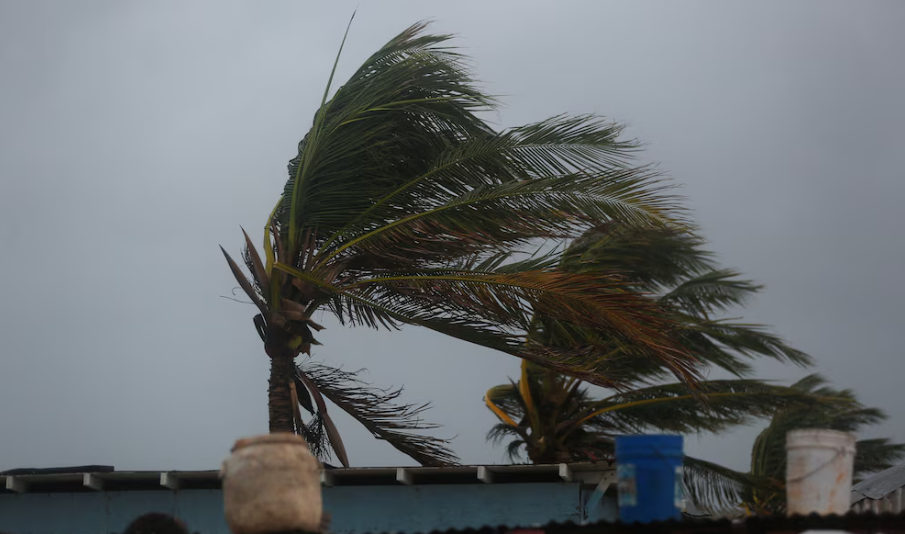 El huracán Melissa alcanzó categoría 5 y amenaza con inundaciones catastróficas en Jamaica y el Caribe