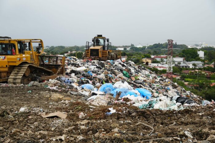 Salud impulsa dos soluciones para la basura en el GAM y cuenta con el apoyo de alcaldes