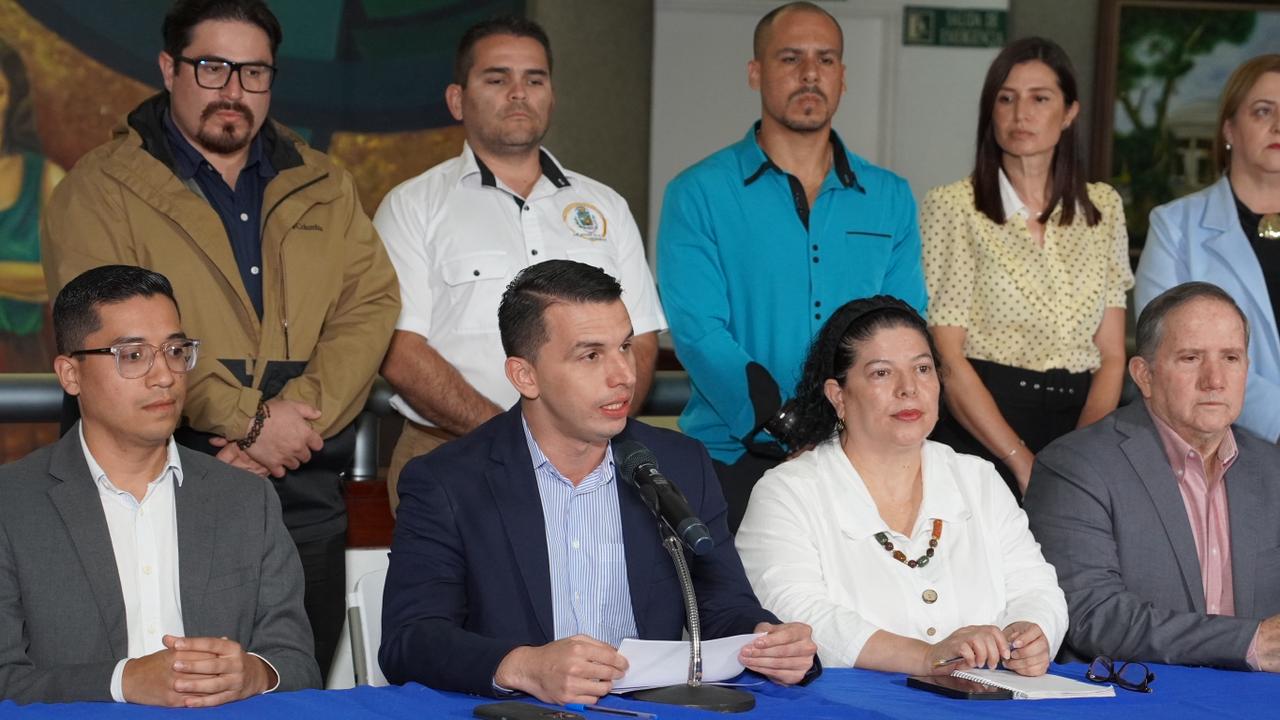 15 alcaldes del GAM y Ministerio de Salud urgen aprobación de plan para resolver crisis de residuos sólidos