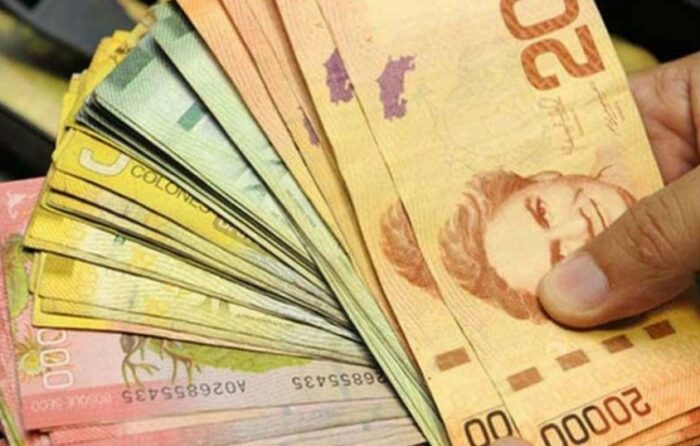 Ahorro de los ticos en bancos creció un 4% en el último año