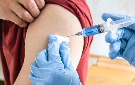 CCSS iniciará vacunación contra la fiebre amarilla para viajeros