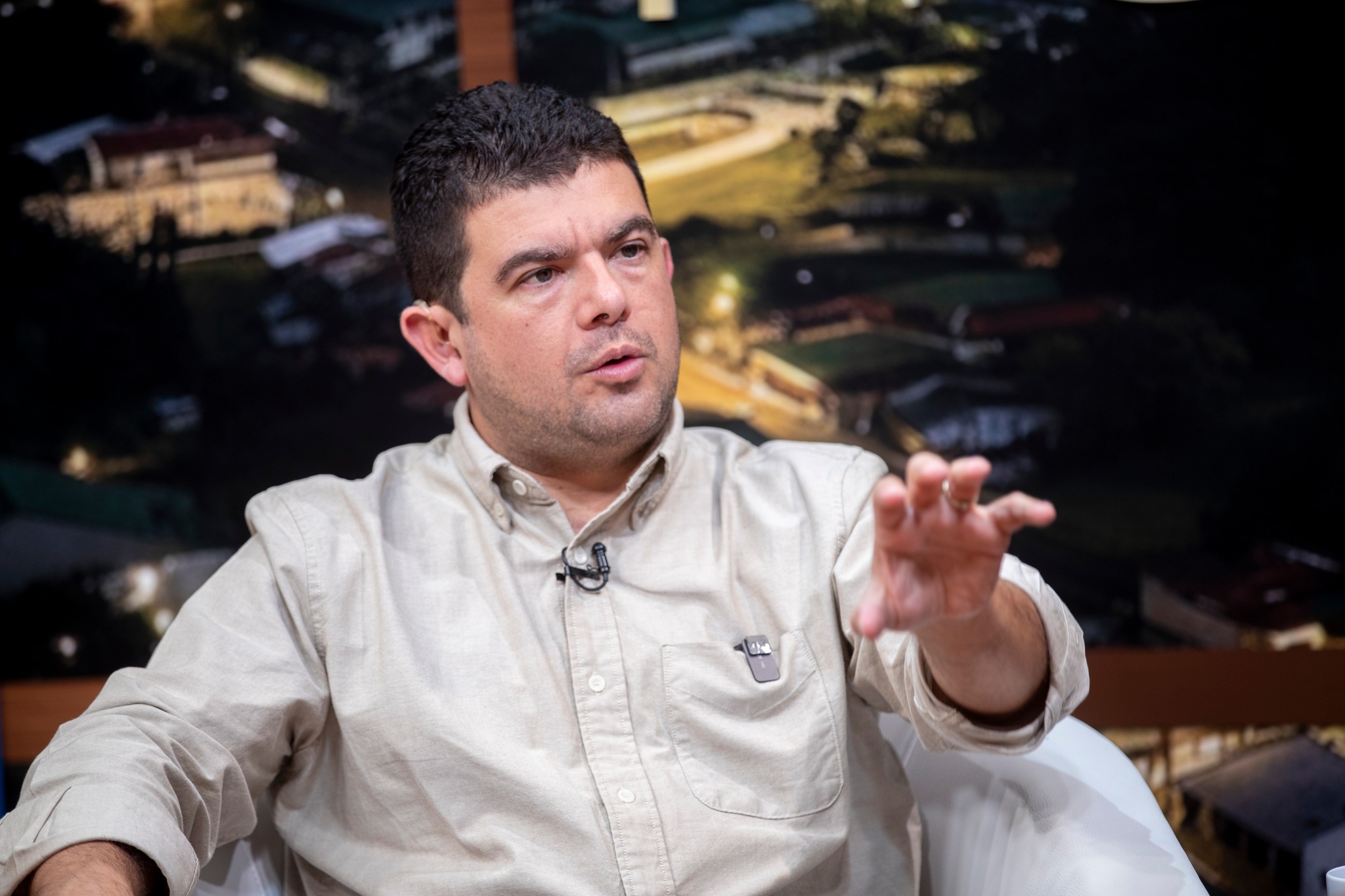 Álvaro Ramos propone que el Banco Central compre el oro de Crucitas