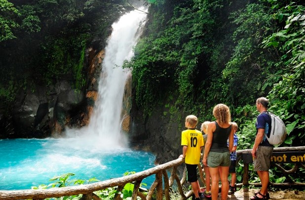 ¿Cuál es la expectativa del sector turismo para la temporada alta?