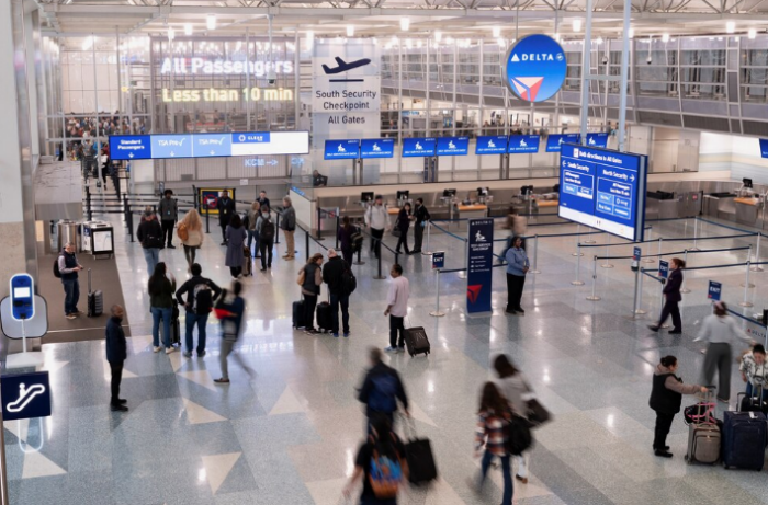 El cierre del Gobierno agrava el caos aéreo en EEUU: este domingo fueron suspendidos más de 2.200 vuelos