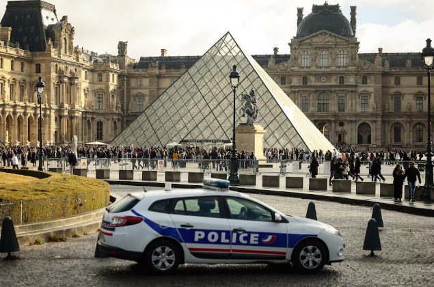 Francia detuvo a cuatro acusados de espiar para Rusia: montaban campañas contra el envío de armas a Ucrania