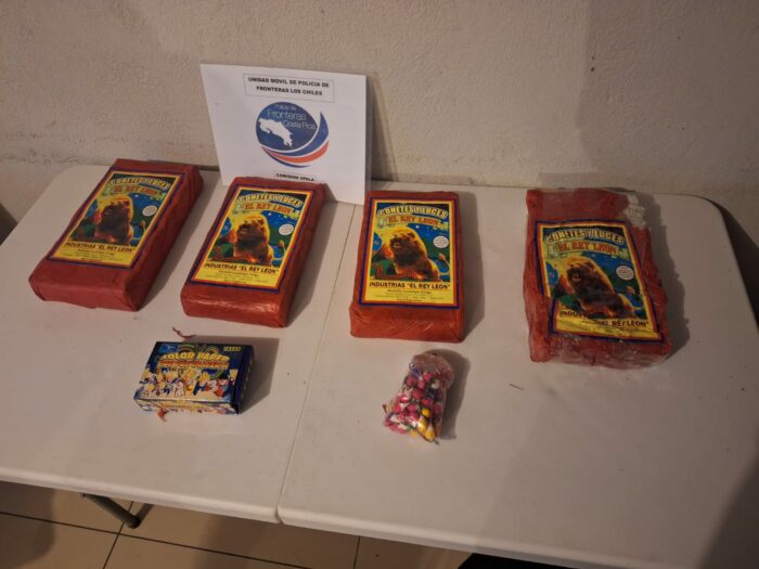 Policía de Fronteras decomisó más de 3800 unidades de pólvora en Upala