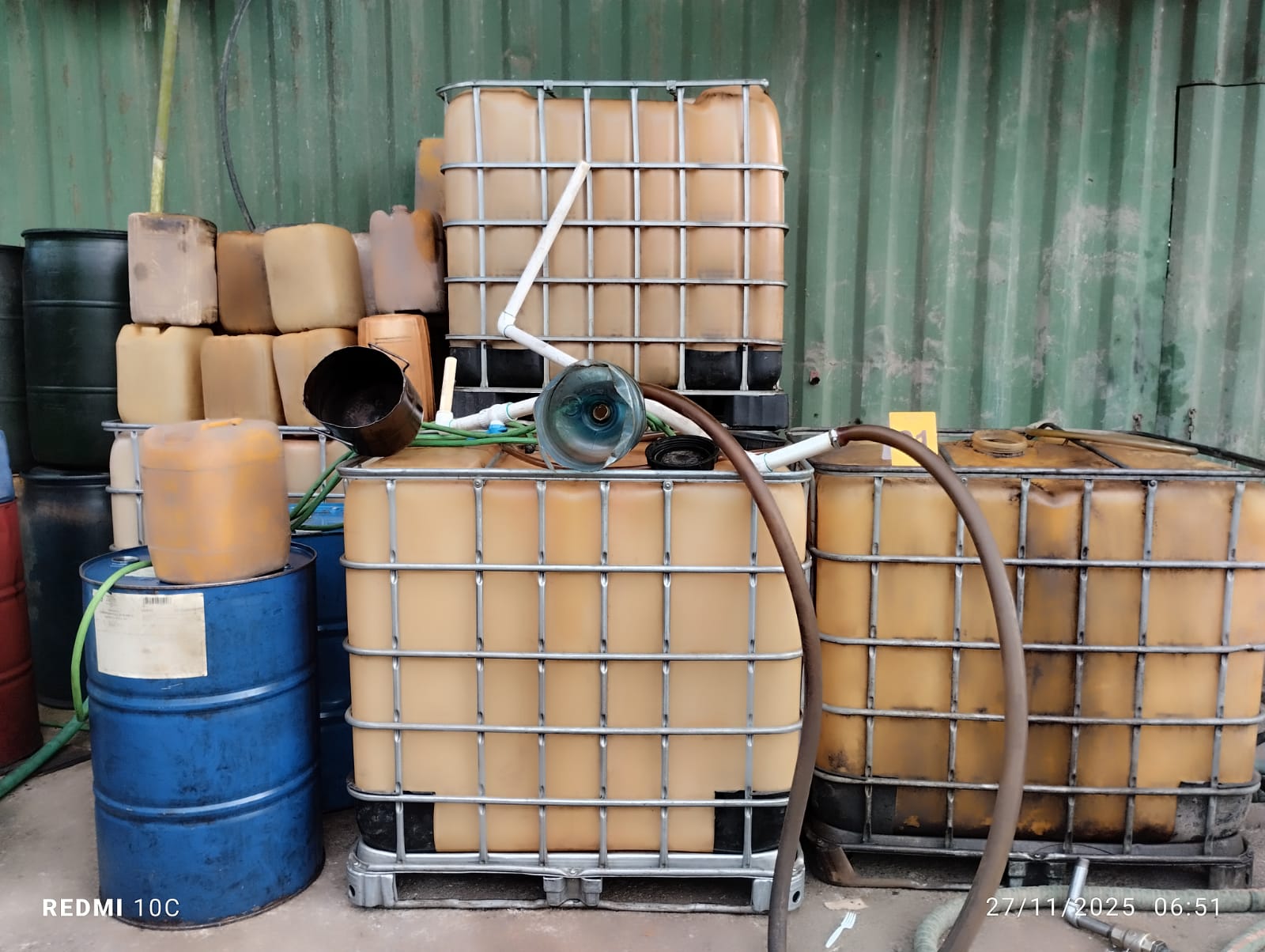 Recope y OIJ desarticulan banda que vendía combustible robado desde un lavacar de Orotina