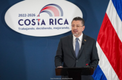 Presidente responde al TSE: niega que sus opiniones amenacen la paz