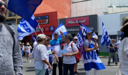 Cientos de trabajadores marchan solicitando convocar Comisión Negociadora de Salarios del Sector Público
