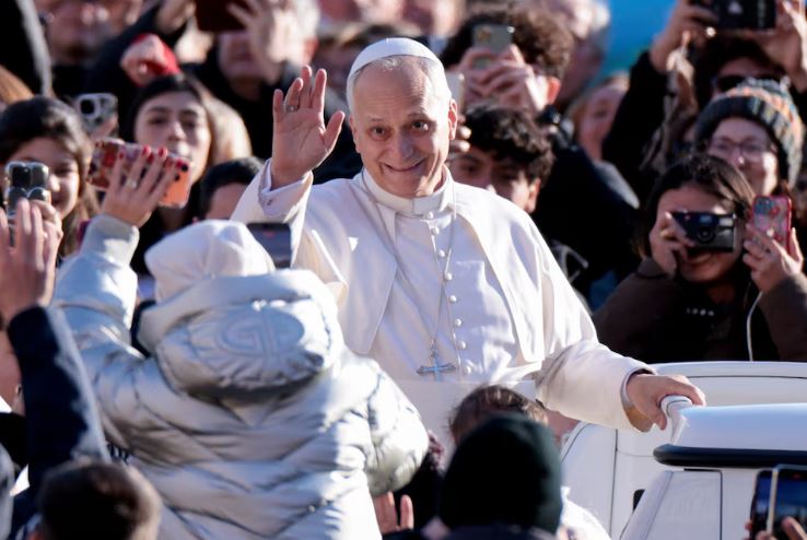 En su última audiencia general del año, el papa León XIV dijo que 2025 estuvo marcado por la guerra y la muerte del “añorado” Francisco