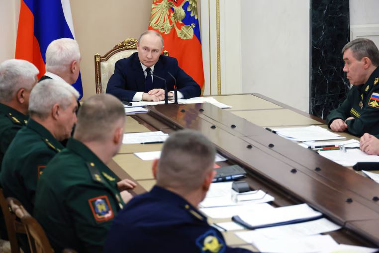 Ucrania negó haber atacado la residencia de Putin y el Kremlin dijo que no presentará pruebas, pero amenaza las negociaciones