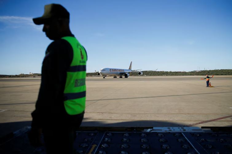 Cuatro aerolíneas internacionales se sumaron a la ola de suspensiones de vuelos en Venezuela