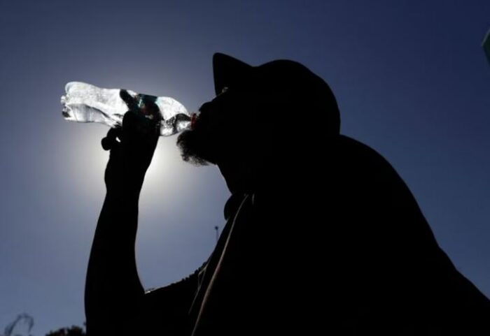 Santiago de Chile en alerta roja por ola de calor extremo