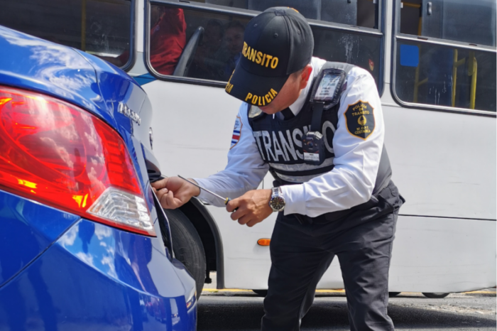 COSEVI cierra oficinas este viernes: Retiro de placas podrá hacerse hasta el 5 de enero