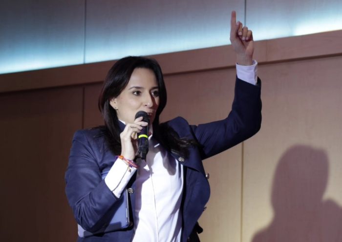 Natalia Díaz propone “aulas móviles equipadas” para llevar educación a costas y fronteras