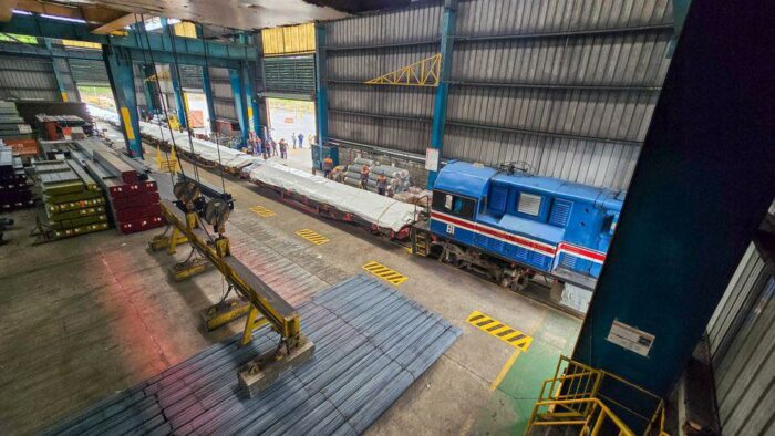 Servicio de tren a Cartago se restablecerá el lunes tras complicaciones por descarrilamiento