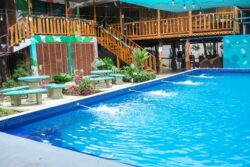 MEIC recomienda establecer presupuesto y comparar precios ante salida a vacaciones de fin de año