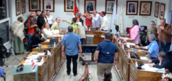 ¡Golpes, gritos y zafarranchos! Eso se vivió en el Concejo Municipal de Alajuela y Montes de Oca