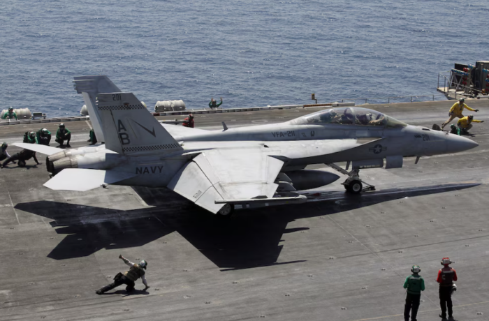 Sitios de monitoreo reportan un sobrevuelo de un FA-18 de Estados Unidos sobre territorio venezolano
