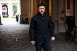Zelensky llegó a Berlín para discutir con EEUU y Europa el plan de paz de Trump para Ucrania