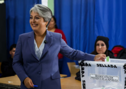 Jeannette Jara reconoció la derrota y felicitó a José Antonio Kast: “La democracia habló fuerte y claro”