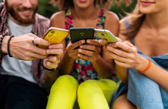 ¿Qué tanto invierten en redes sociales las candidaturas presidenciales?