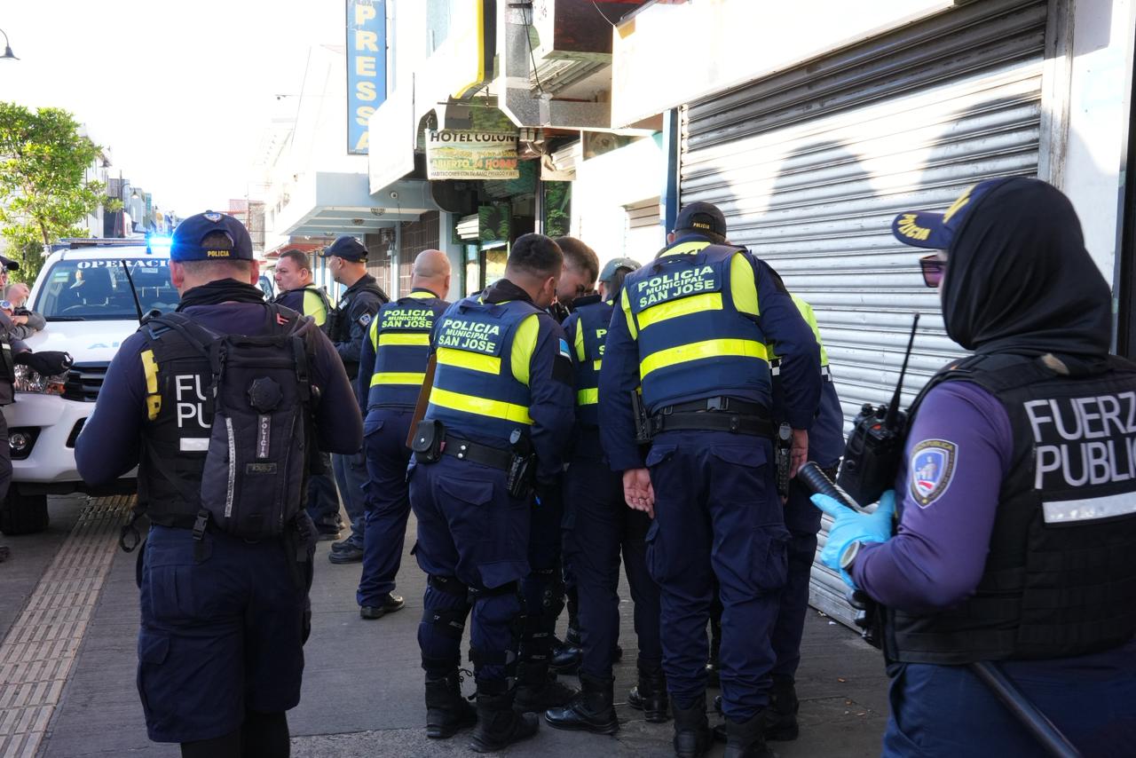 ¿Qué encontró la policía tras la intervención de las cuarterías en San José?