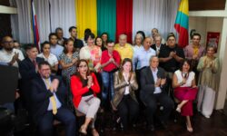 Figuras vinculadas al régimen municipal dieron adhesión a Claudia Dobles