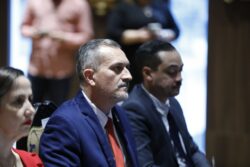 Oficialismo presenta informe en el que recomienda no levantar la inmunidad del Presidente