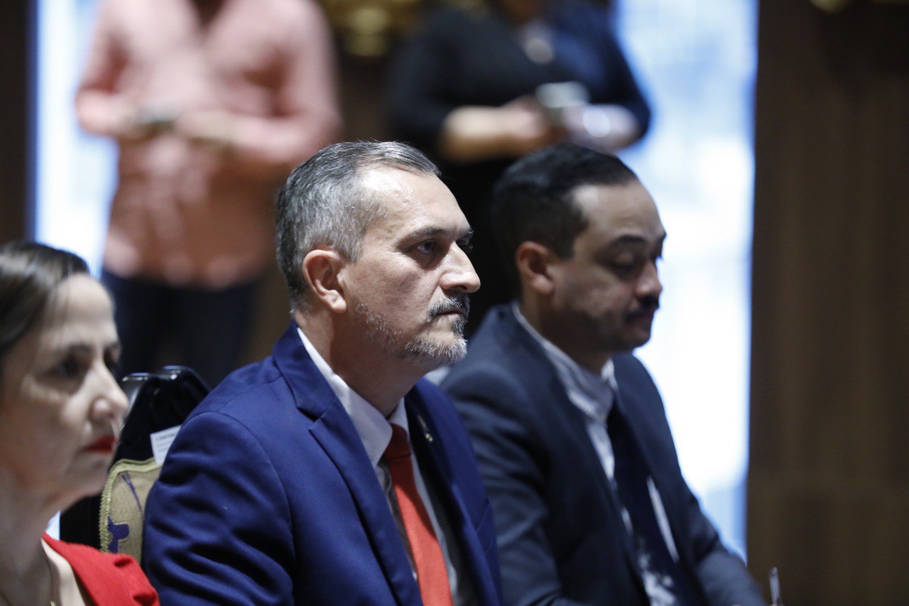 Oficialismo presenta informe en el que recomienda no levantar la inmunidad del Presidente