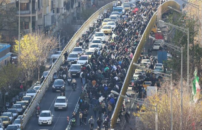 Protestas en Irán: al menos 35 muertos y 1200 detenidos tras diez días de disturbios