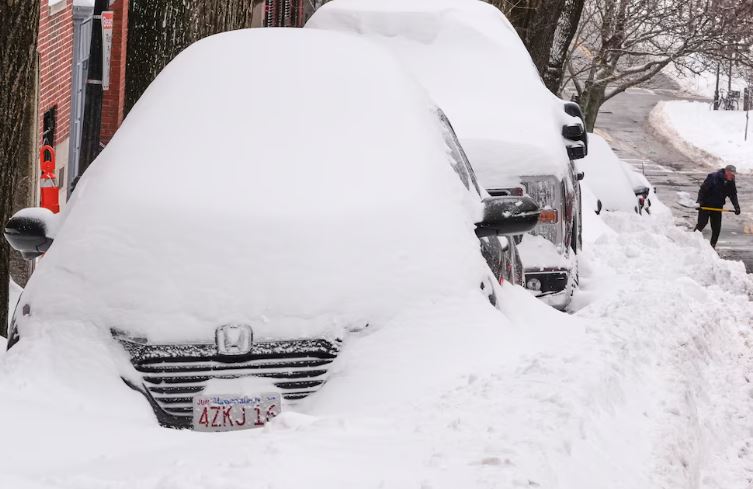 Caos invernal en Estados Unidos: nevadas históricas y frío ártico mantienen en emergencia a 15 estados
