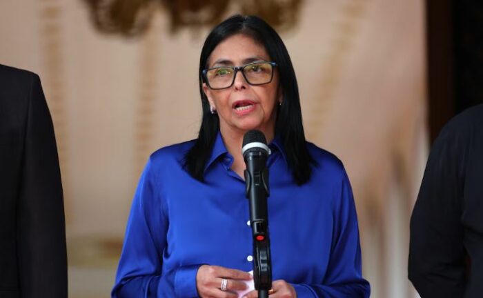 Delcy Rodríguez dijo que no tiene “temor alguno” a encarar las diferencias con EEUU y confirmó que dialoga con el Gobierno de Trump