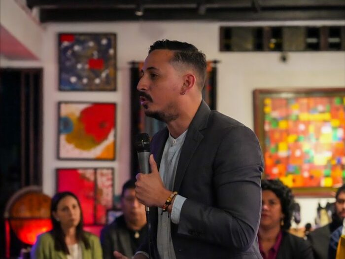 ¿Qué posición tomaría Ariel Robles en caso de no pasar a una eventual segunda ronda electoral?