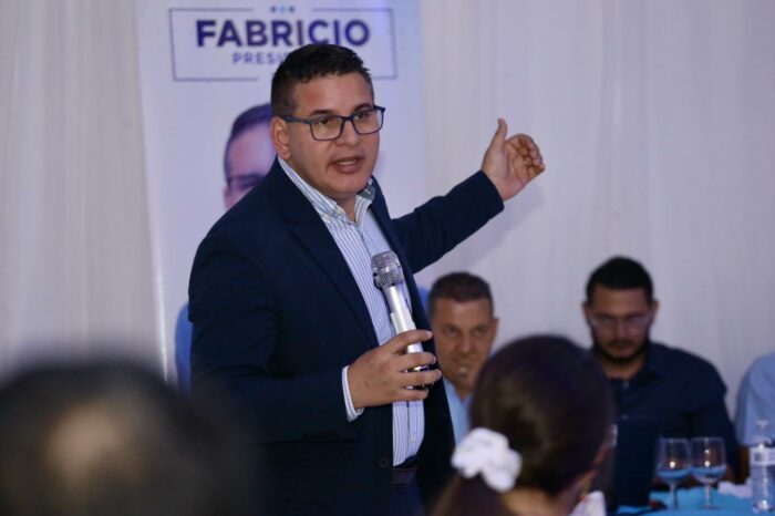 Fabricio Alvarado anuncia que se saldría de la OMS en un eventual gobierno