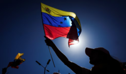 Figuras políticas y venezolanos en Costa Rica reaccionan a la captura de Nicolás Maduro