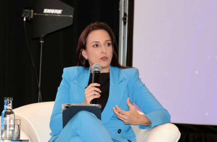 Natalia Díaz propone reducir días lectivos en el país