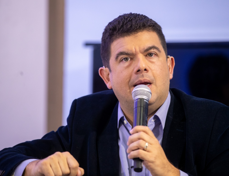 PANI archivó investigación contra Álvaro Ramos por video en el que su hija se refiere al Presidente