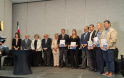 Seis candidaturas presidenciales firmaron compromiso de defensa de la salud pública y la CCSS