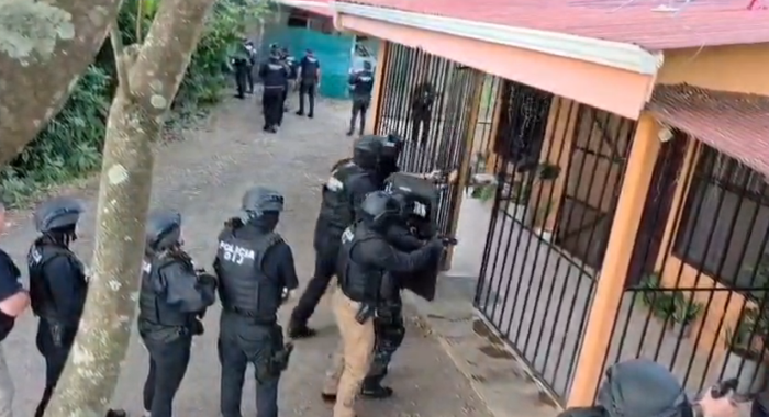 OIJ detiene a cuatro sospechosos por robo de vehículos tras allanamientos en cuatro cantones