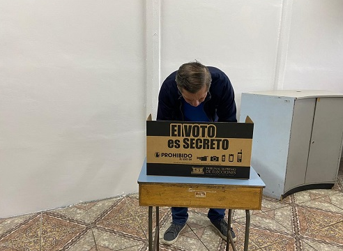 Encuesta del IDESPO revela cuál es el perfil de los indecisos de cara a las elecciones