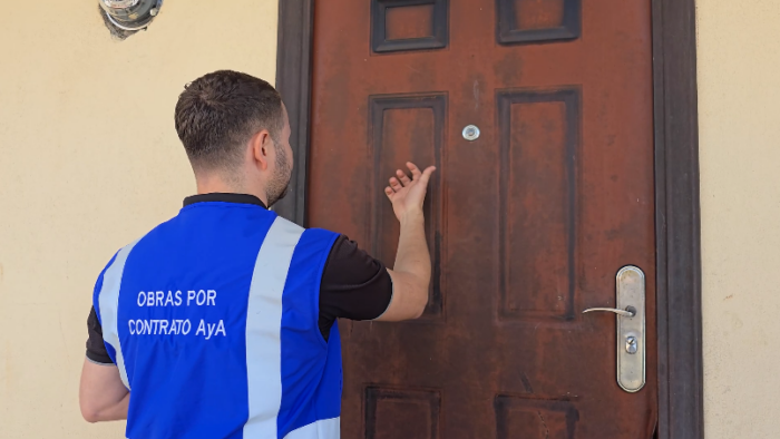 AyA iniciará actualización de datos de usuarios de agua potable y advierte sobre posibles estafas