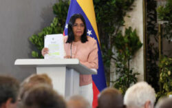 Delcy Rodríguez invitó a EEUU a “trabajar juntos en una agenda de cooperación” tras la captura del ex dictador Maduro