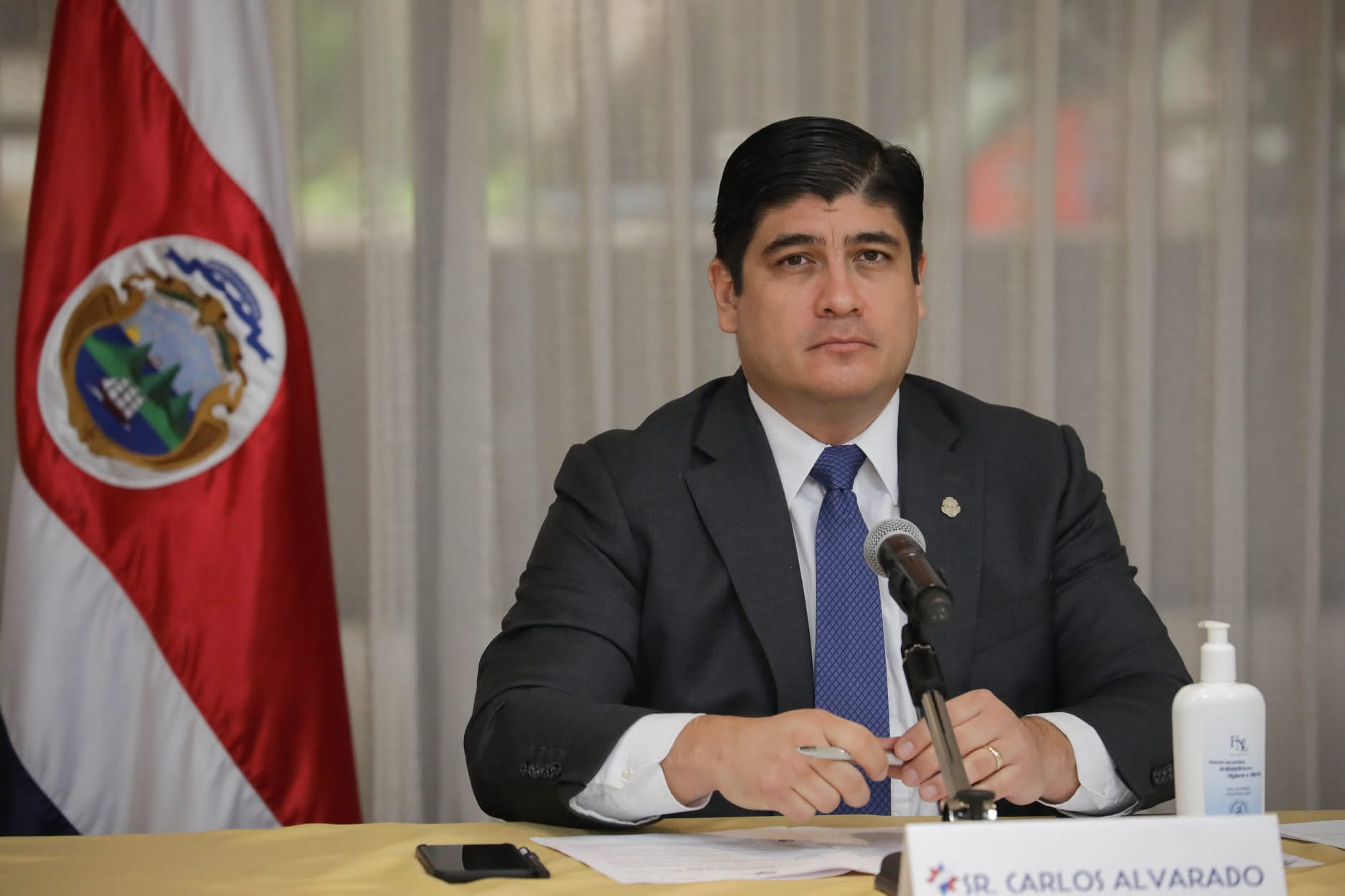 Carlos Alvarado asegura que se equivocó al traer a Rodrigo Chaves al país