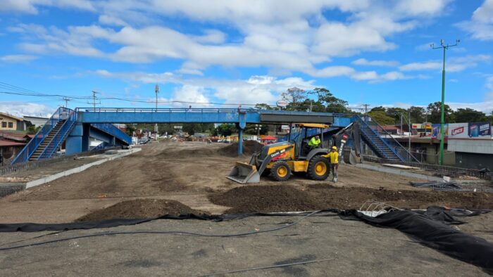 ¡Atención conductores! Este martes inicia demolición del puente en Hatillo 6