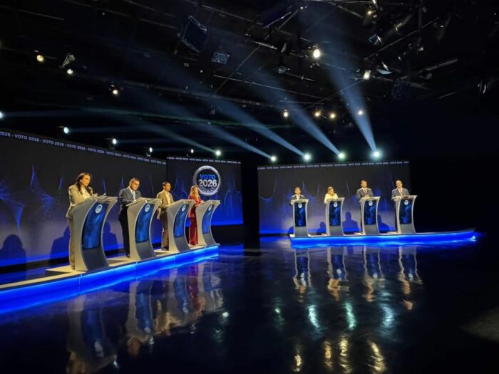 Candidaturas mostraron posturas y realizaron fuertes señalamientos en el ‘debate total’