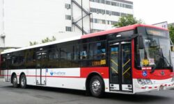 Solicitan aumento de ₡60 en pasaje de bus entre San José y Pavas