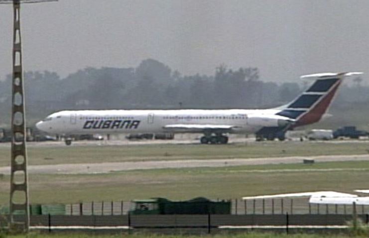 Cuba informó a las aerolíneas que a partir del lunes se queda sin combustible para aviones