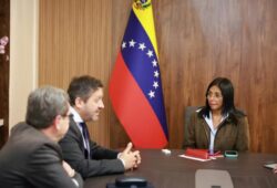 Delcy Rodríguez mantuvo reuniones con directivos de petroleras europeas tras la aprobación de la ley de hidrocarburos